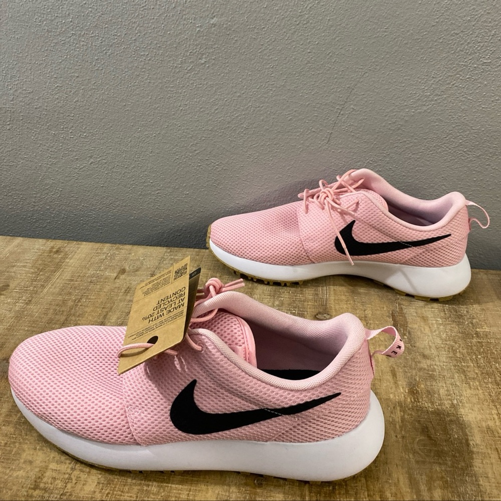 Nike Men Roshe G Next Nature Pink Gum Spikeless Golf Shoe DV1202-601 Size 10
